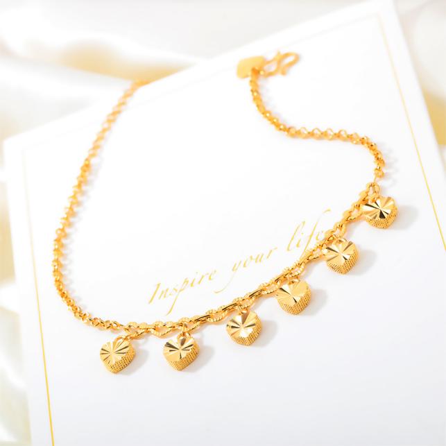 Lắc chân đính trái tim mạ vàng 18k
