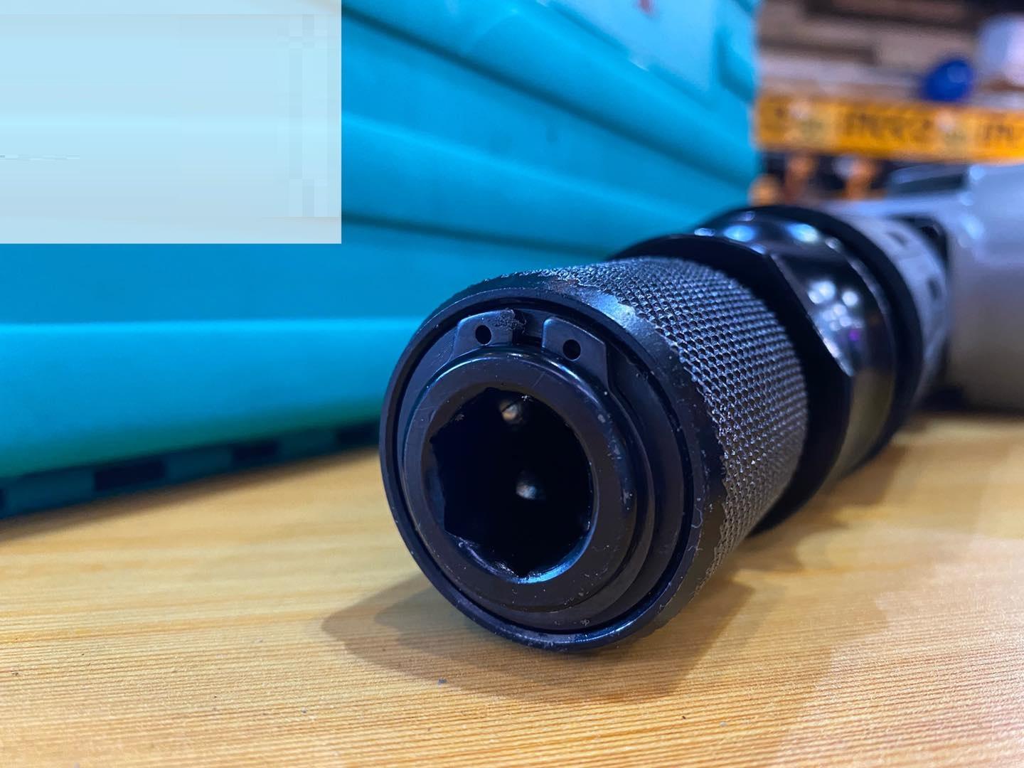 MÁY ĐỤC BÊ TÔNG 1050W AZG6 DCA- HÀNG CHÍNH HÃNG