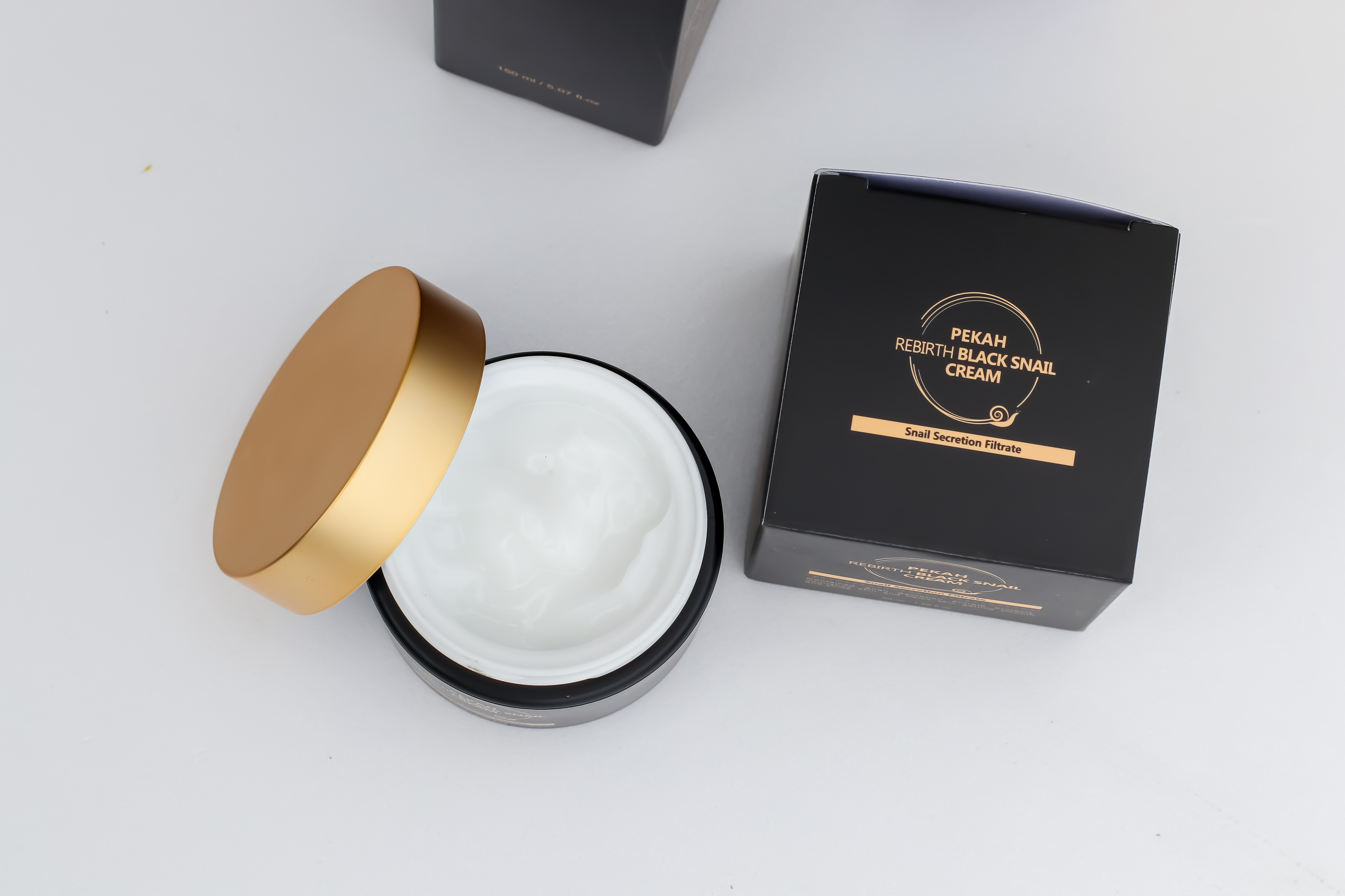 Kem Dưỡng Ẩm Giúp Trẻ Hóa Da PEKAH REBIRTH CREAM 50ml