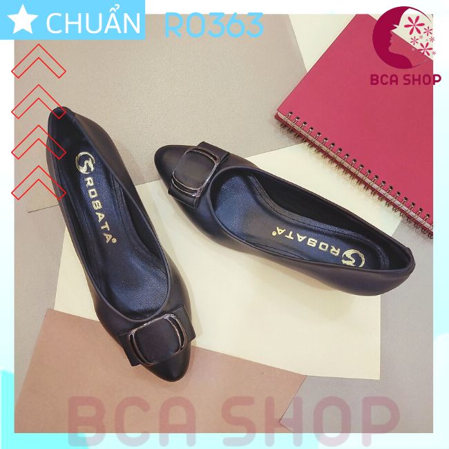 Hình ảnh Giày cao gót nữ màu đen 4p RO363 ROSATA tại BCASHOP bít mũi nhấn nơ kim loại vuông, kiểu dáng công sở thanh lịch