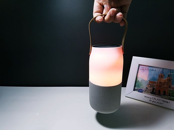 Loa Bluetooth đổi màu Samsung Bottle chính hãng