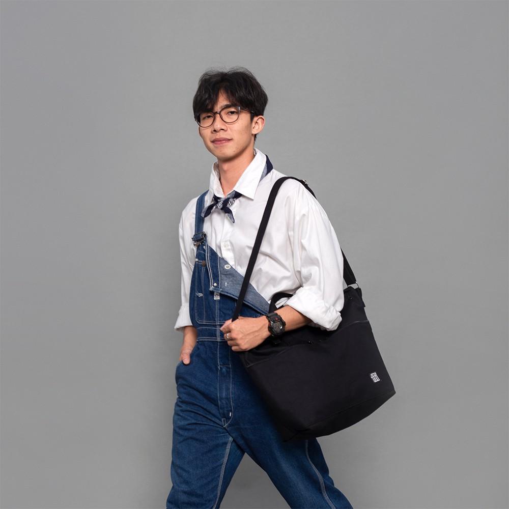 Túi đeo chéo xách tay vải canvas nhiều ngăn vừa laptop 13&quot; 15&quot; A4 - City Messenger Bag Jamlos