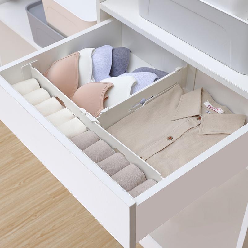 Dụng Cụ Chia Ngăn Tủ Kéo Sử Dụng Tiện Lợi