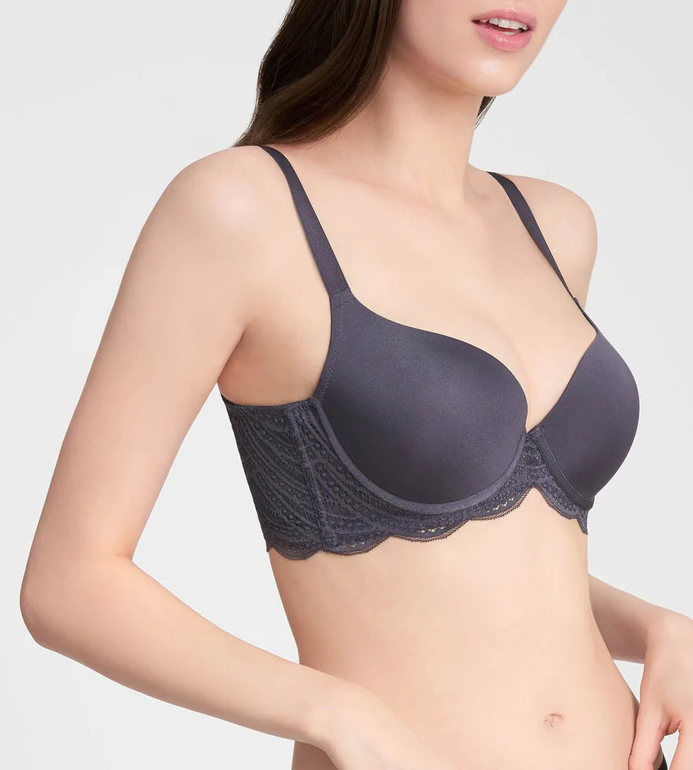 Áo lót nữ nâng ngực Triumph Breathable 3925 mút mỏng, cúp quả sâu có gọng, bản lưng to 4 móc định hình và tạo dáng ngực hoàn hảo