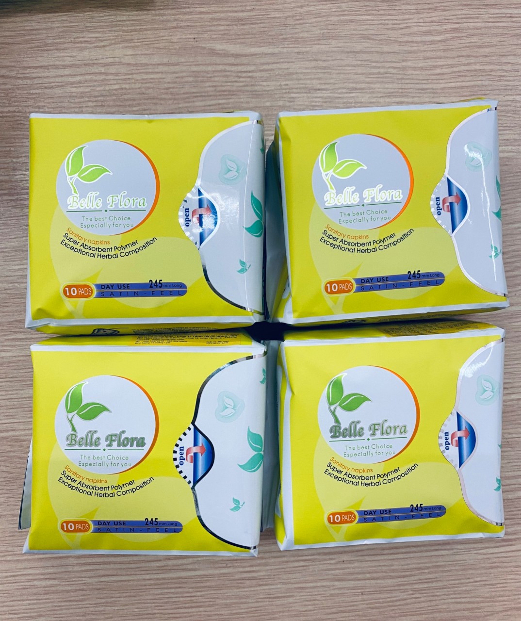 Bộ băng vệ sinh ban ngày cotton BELLE FLORA 4 gói