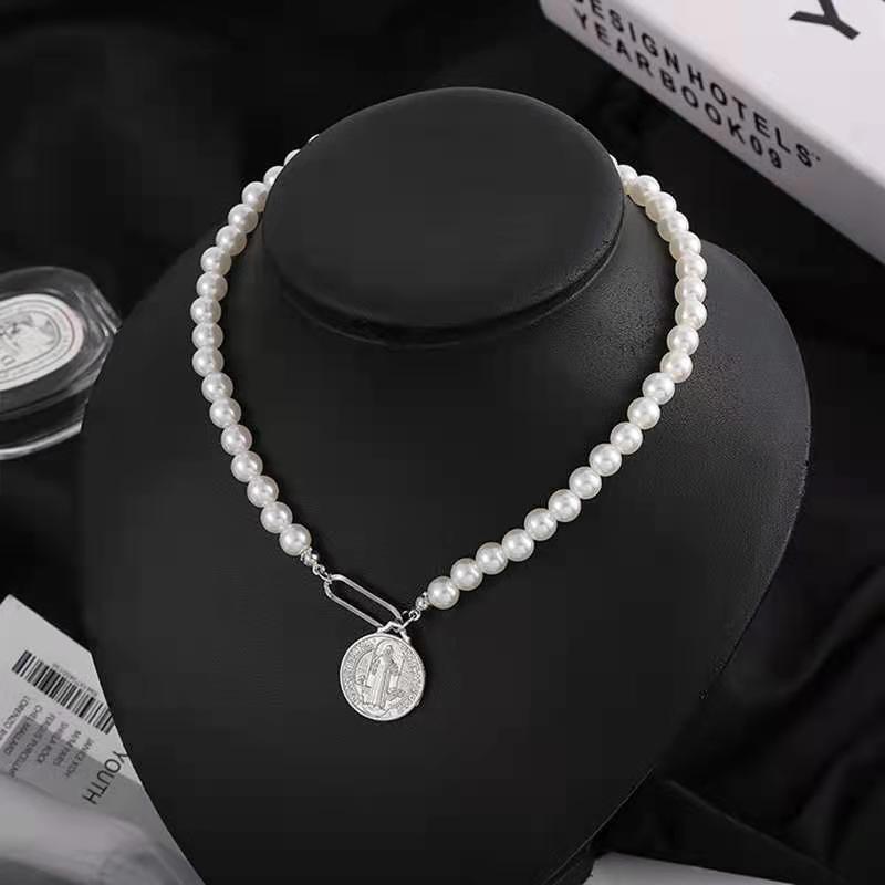 Dây chuyền vòng cổ ngọc trai bất đối xứng cá tính đồng xu cổ