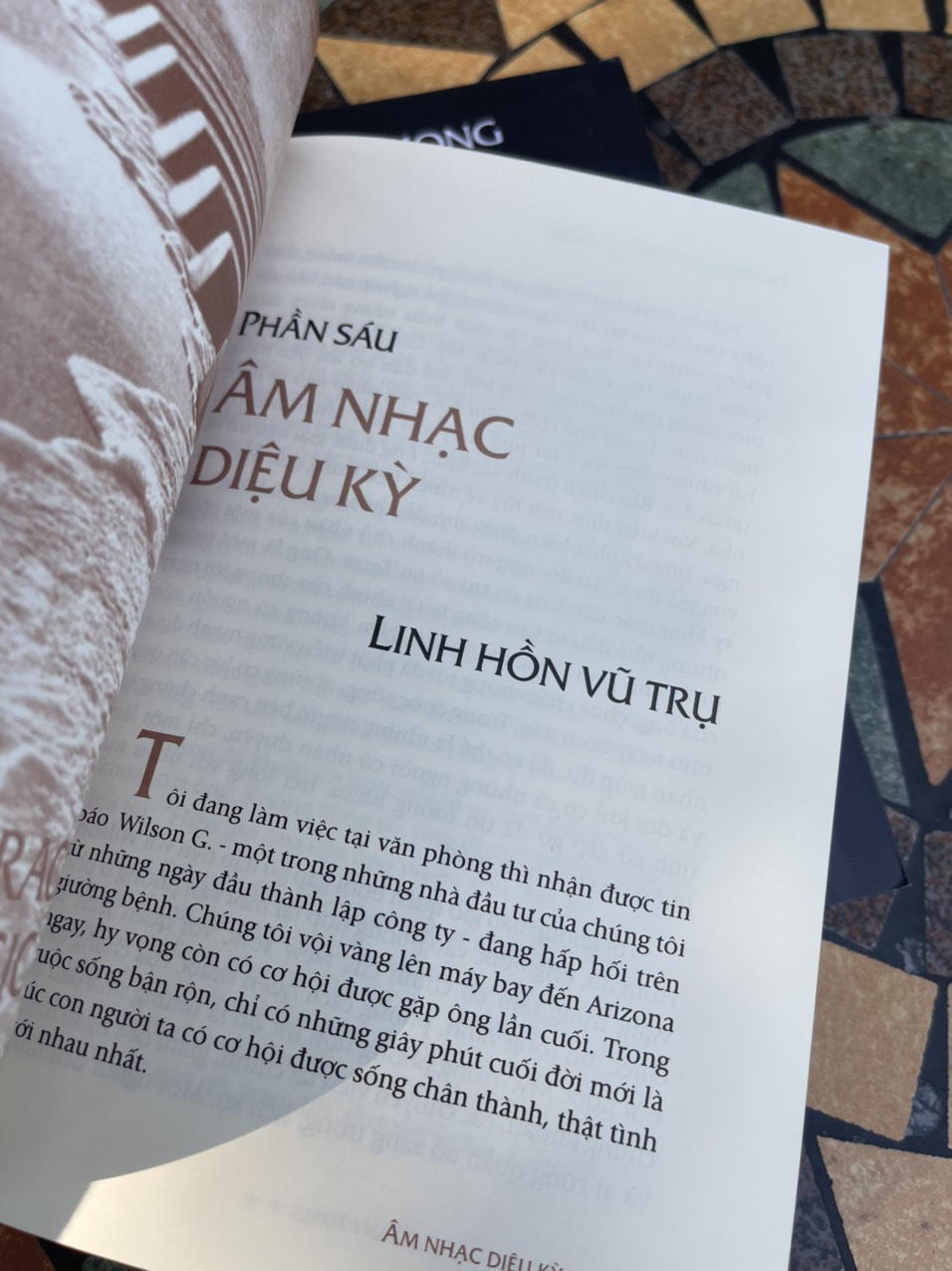 MUÔN KIẾP NHÂN SINH Tập 1 - Nguyên Phong - First New - bìa mềm