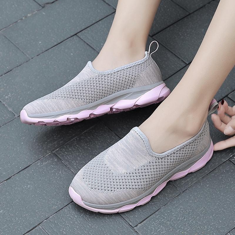 Giày Sneaker Thể Thao Nữ Màu Đen