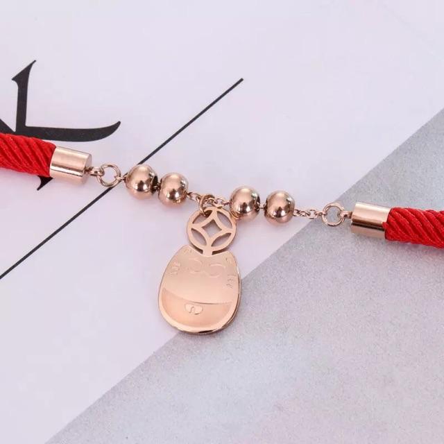 Vòng tay titan dây đỏ mèo