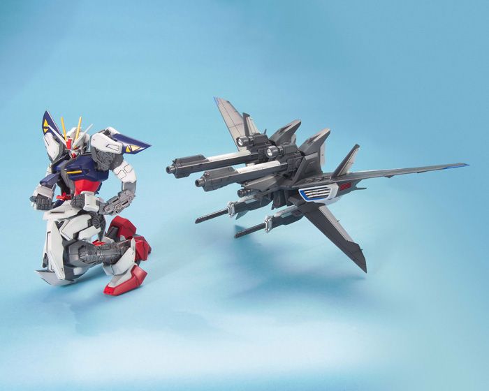 GUNDAM STRIKE E+IWSP MG 1/100 Đồ chơi lắp ráp BANDAI