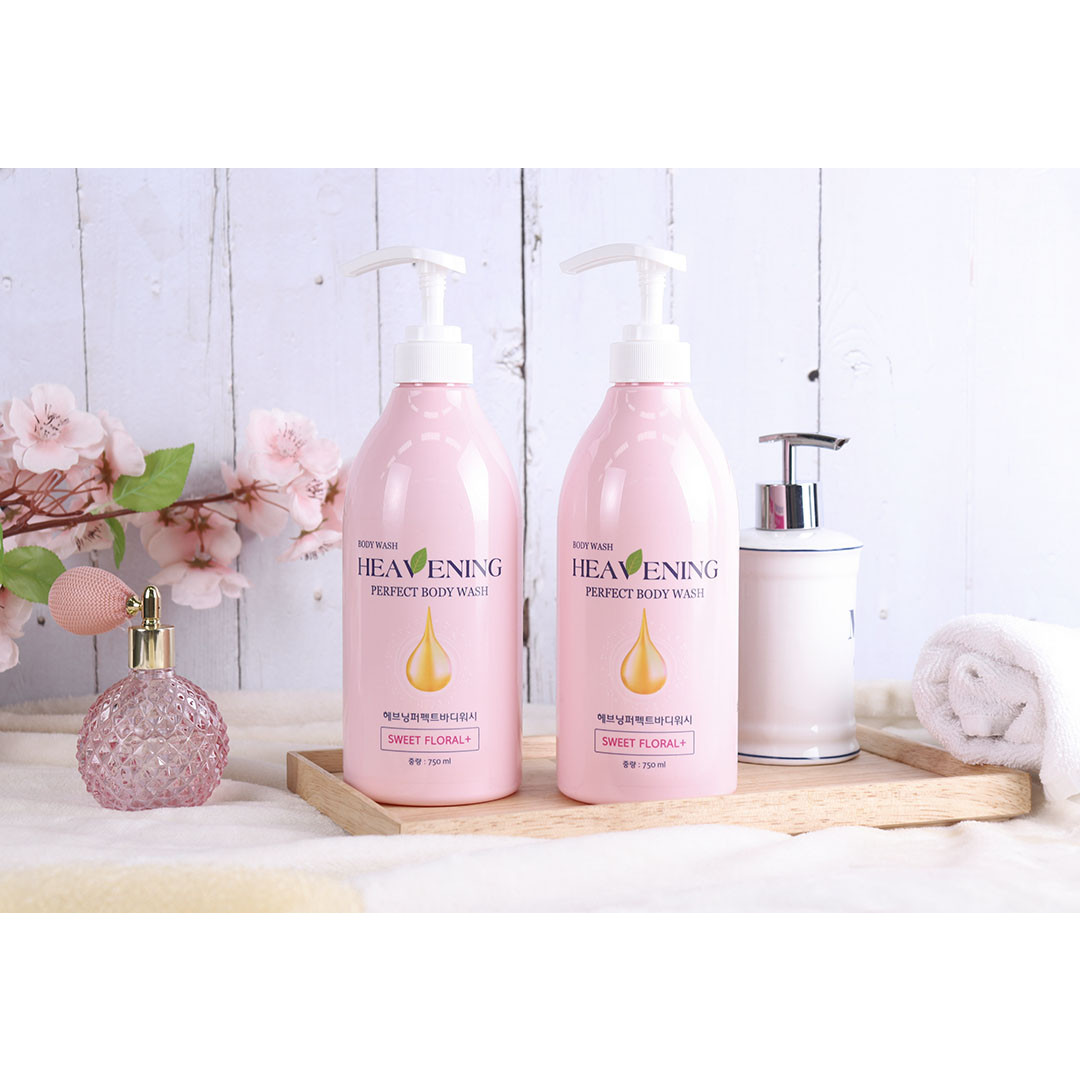 Set 02 chai sữa tắm dưỡng ẩm, làm trắng da toàn thân Hàn Quốc Heavening Perfect 750ml TẶNG kèm 01 Set 02 khăn cuộn cotton nhỏ (Giao màu ngẫu nhiên)