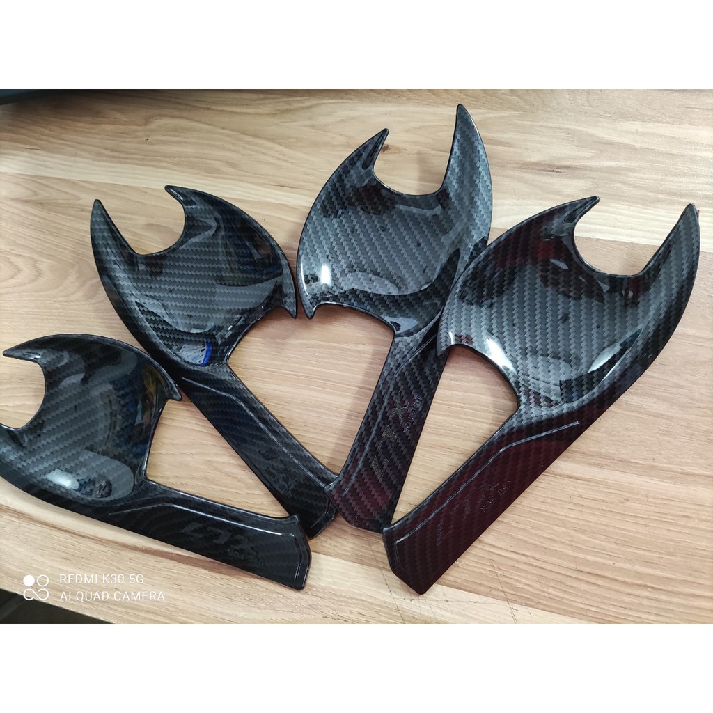 Ốp Tay nắm, Hõm Cửa, Nắp xăng cacbon Xe Suzuki XL7 2020- 2021- 2022-2023 Vân Carbon hàng đẹp
