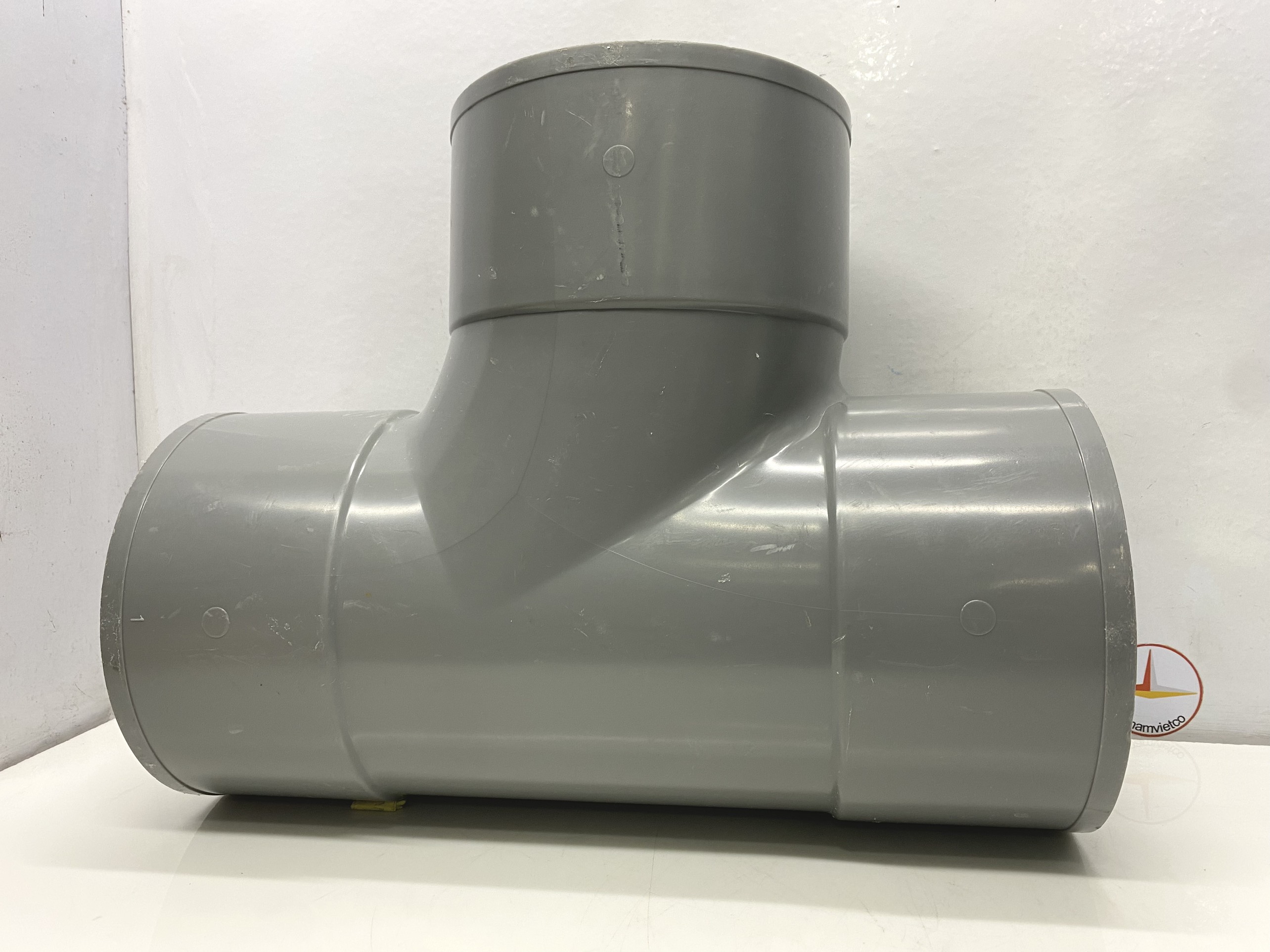 Tê cong 200 nhựa PVC Bình Minh _ TC200