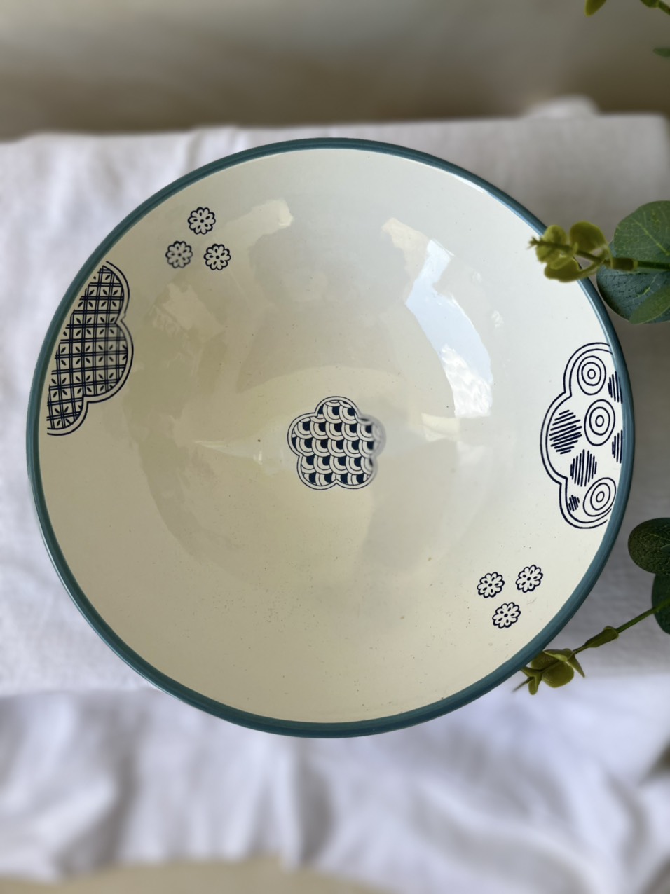 Tô Sứ Ăn Cơm Cổ ĐIển Pha Lẫn Hiện Đại - Họa tiết Thanh mai- Gốm Sứ Cao Cấp - Chống mẻ - 19cm