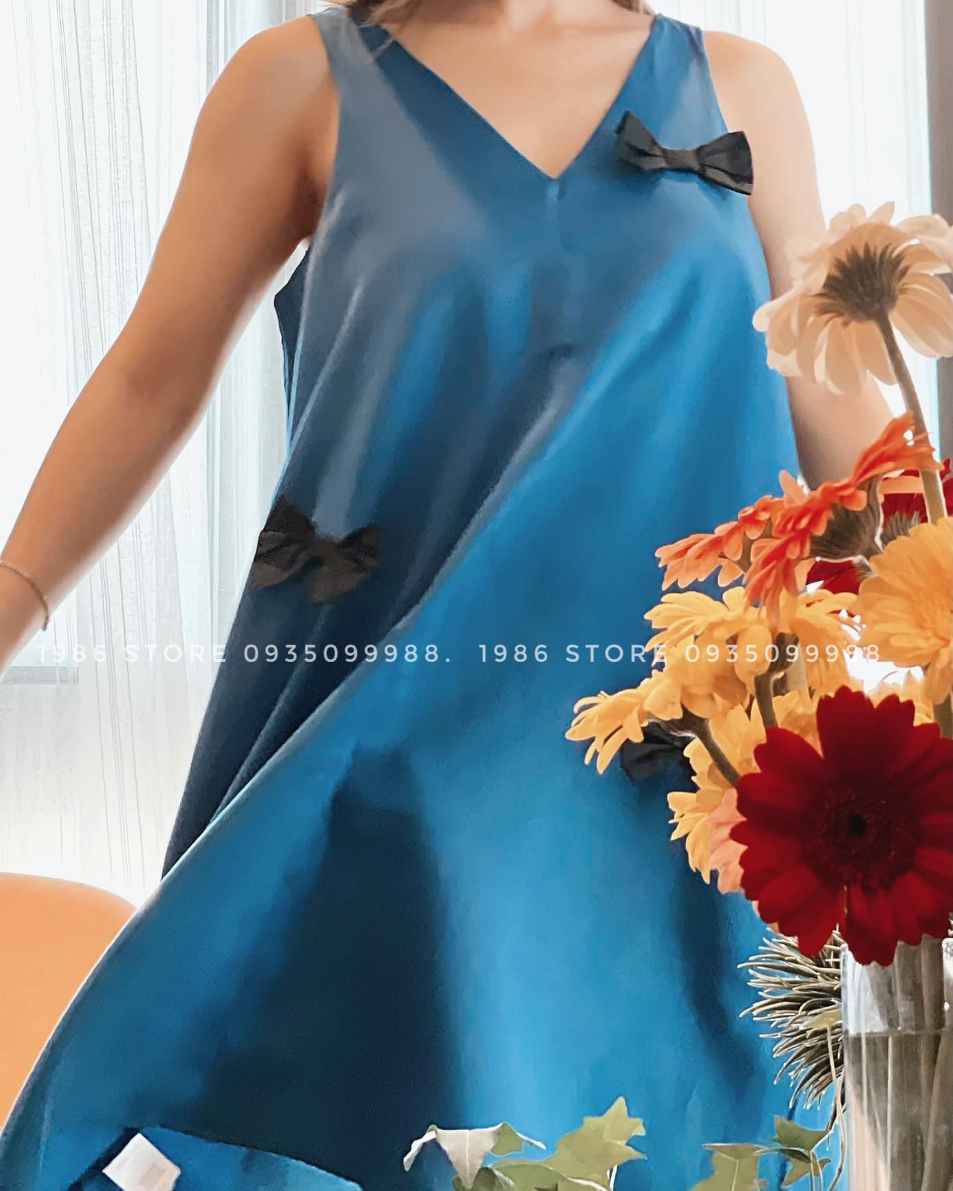 VÁY SÁT NÁCH CỔ TIM PHỐI NƠ