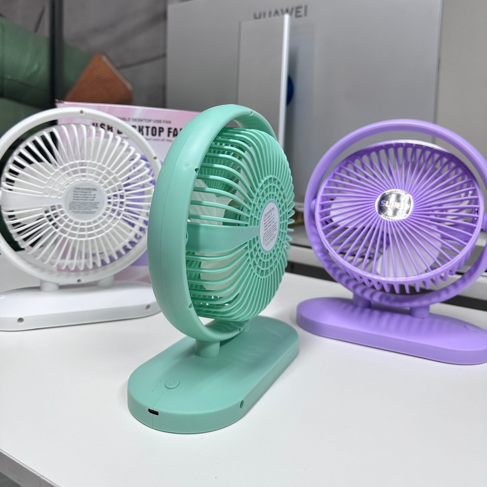 Quạt Tích Điện SUPER Để Bàn Mini Hình Thoi - Hàng Nhập Khẩu