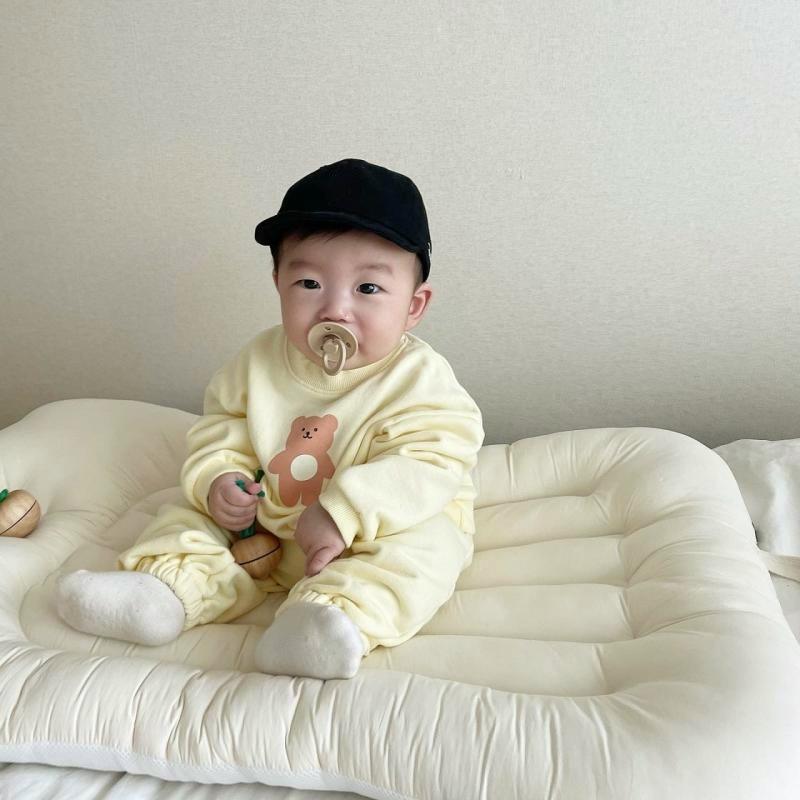 2021 Thu Mới Quần Áo Trẻ Em Bé Gái Bộ Dài Tay Thể Thao In Gấu Áo Và Tay Và Quần Trẻ Em Hàn Quốc Phù Hợp Với