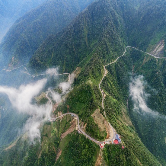 Tây Bắc: Hà Nội - Nghĩa Lộ - Tú Lệ - Mù Cang Chải - Sapa - Fansipan - Lai Châu - Điện Biên - Sơn La - Mộc Châu Island - Trải nghiệm cầu kính đi bộ dài nhất thế giới