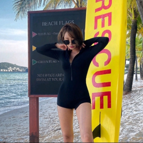 Đồ bơi nữ bikini đi biển có tay khóa kéo màu đen form shost sành điệu kín đáo VATIXA BKN85