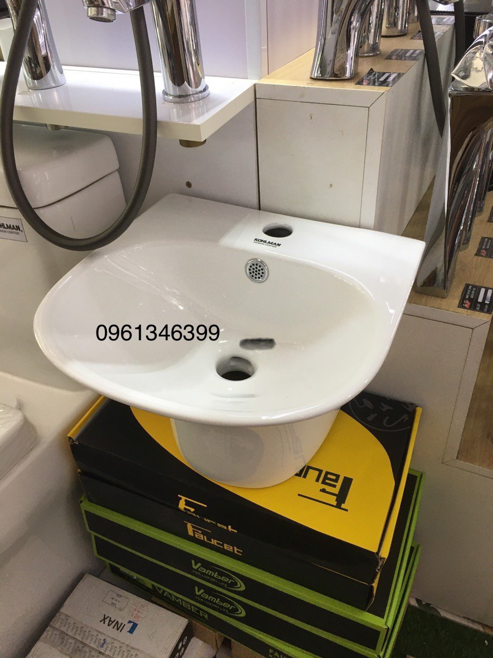 Chậu lavabo rửa mặt treo tường liền chân tròn kích thước nhỏ