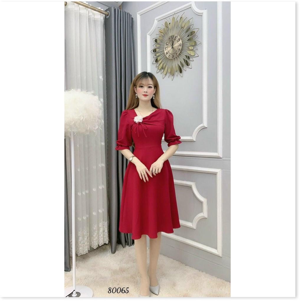 ĐẦM ĐÍNH HOA TRÊN ÁO SIÊU XINH