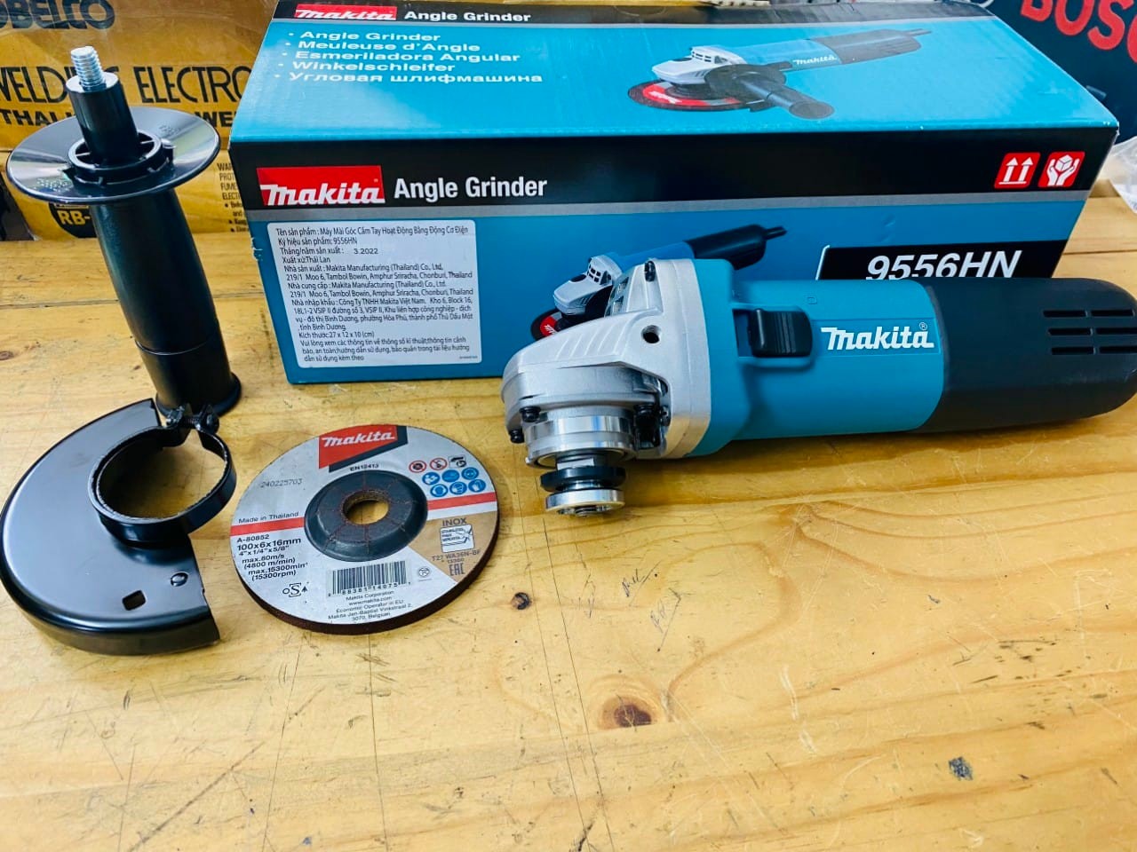 Máy Mài Góc 125mm 840W Công Tắc Trượt MAKITA 9558HN - Chính Hãng