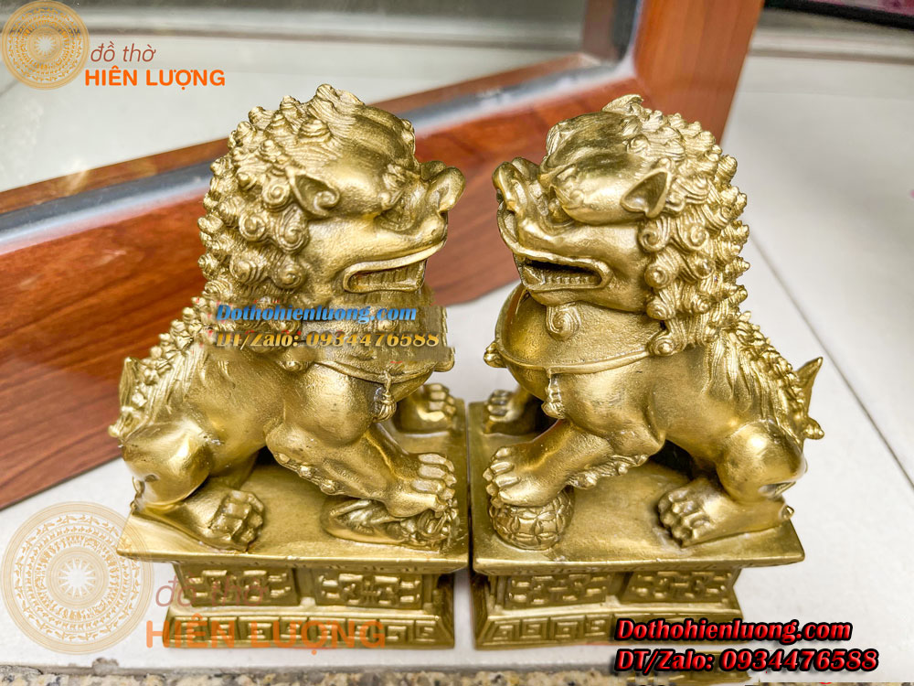 Đôi Nghê Ngồi Bệ Bằng Đồng Vàng Nguyên Chất Cao 15cm, Nặng 1kg Đẹp Tinh Xảo