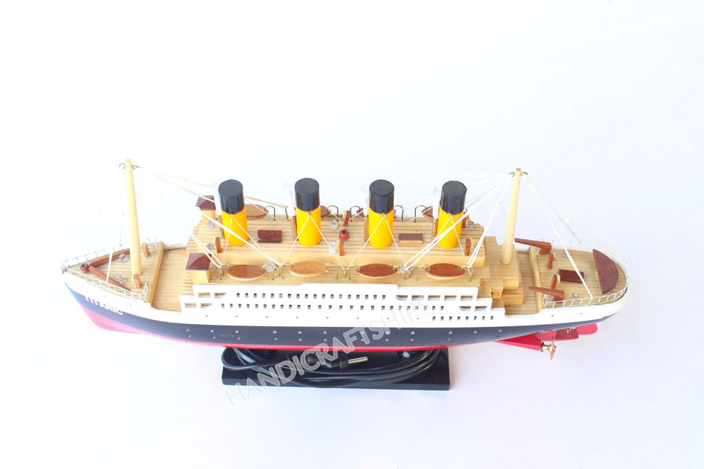 Tàu Trang Trí Titanic mô hình 40 (Có Điện)