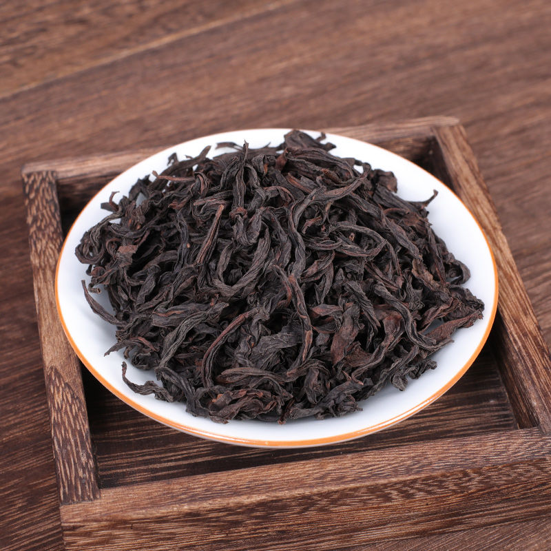 Trà đại hồng bào lon 200gr