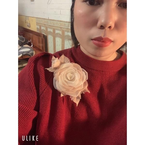 Hoa cài áo handmade cao cấp kèm hộp sang trọng , phù hợp với mọi trang phục
