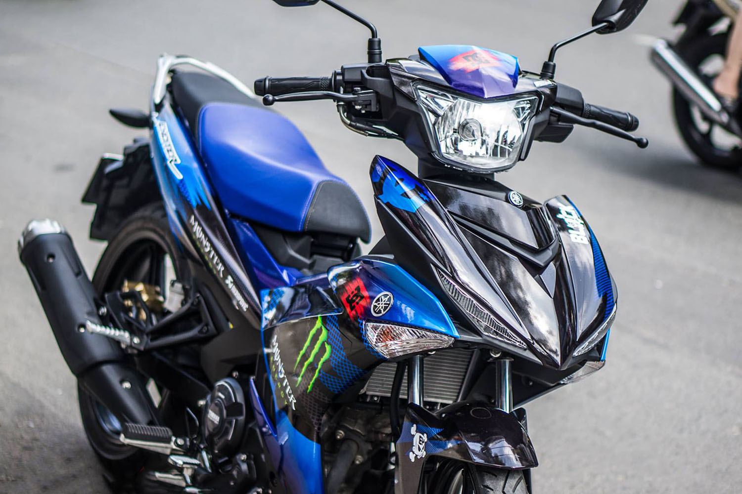 Tem trùm Exciter 150 Monster Kenblock Blue