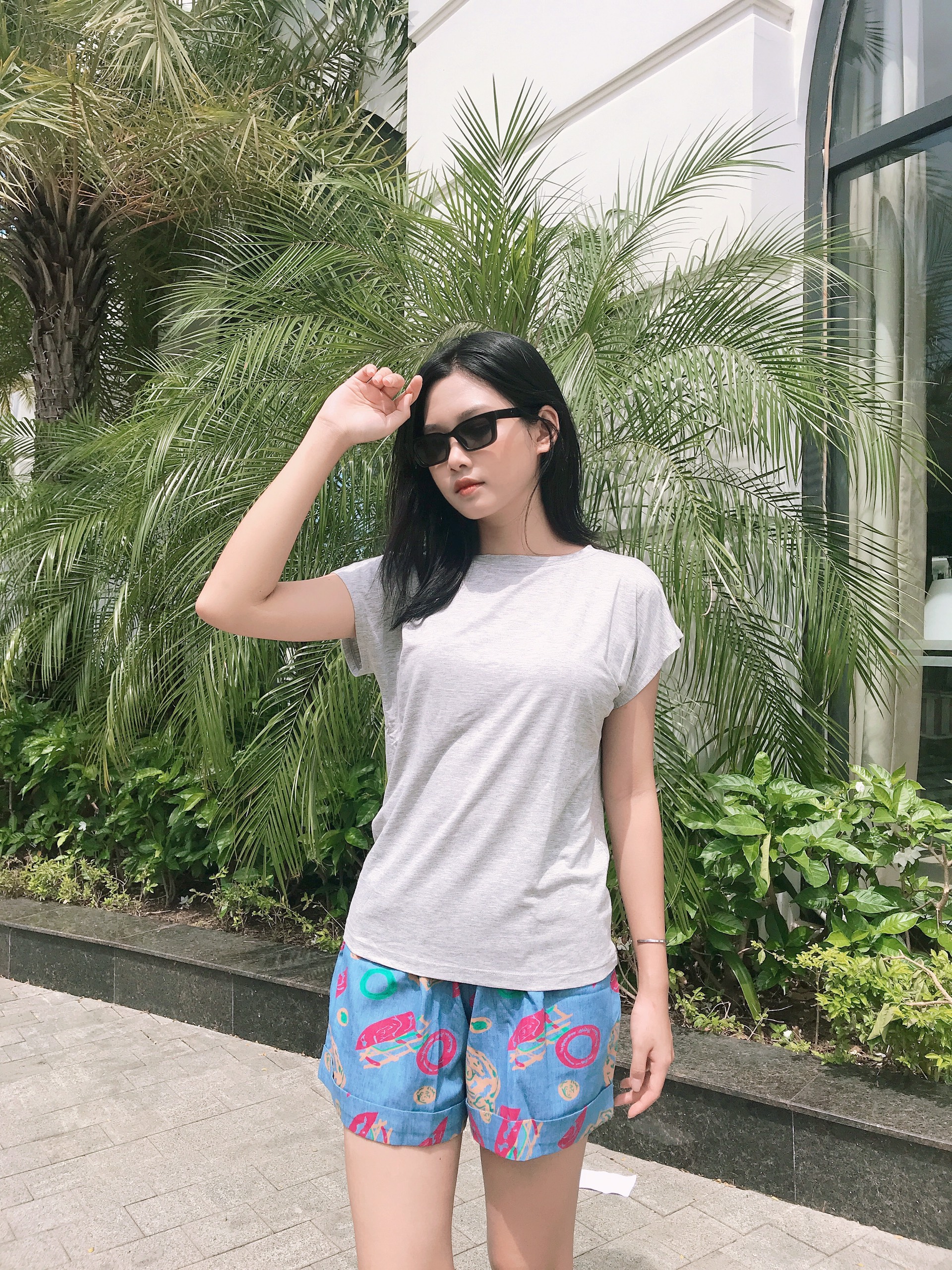 Áo thun dạo phố Xám nhạt