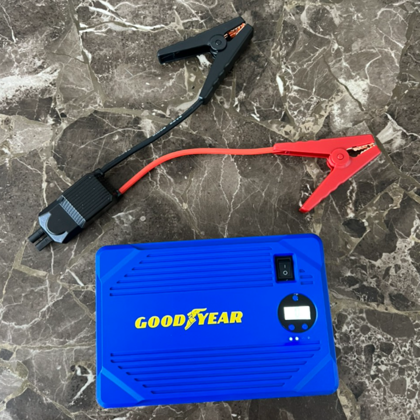 Bộ kích, kiêm bơm lốp và sạc dự phòng dung lượng 10.400mAh dùng cho ô tô - Thương hiệu Mỹ cao cấp Goodyear GY-5282 [BẢO HÀNH CHÍNH HÃNG 12 THÁNG]