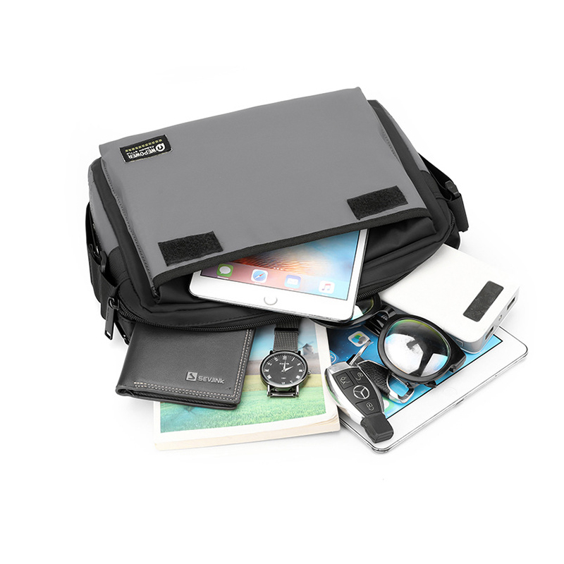 Túi đeo chéo nam phong cách mới - BEE GEE DCN9252D