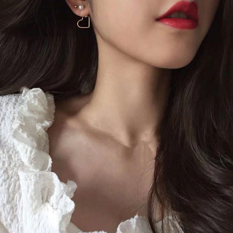 Khuyên tai trái tim đính hạt giả ngọc trai