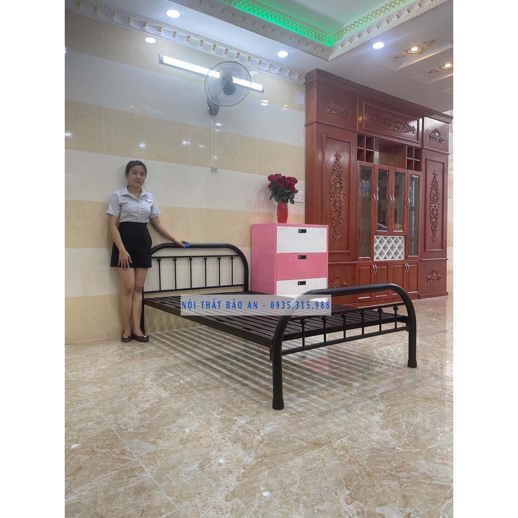 Giường sắt kiểu bo góc rẻ đẹp - 1m2x2m - - Nội Thất Bảo An