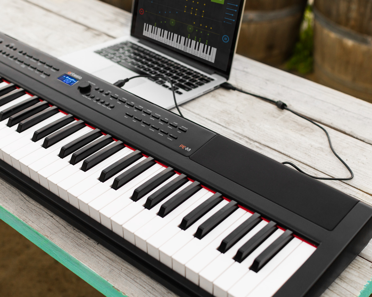 Đàn Piano điện/ Studio, Mobile Digital Piano - Artesia PE-88 (PE88) - Best Digital Piano for Studio, Màu đen (BL) - Hàng chính hãng