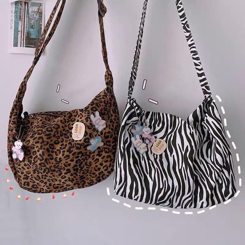 Bag Women's New Zebra Pattern Vintage Canvas Bag Female Student Korean Style Leopard Print Messenger Bag All-Match Shoul