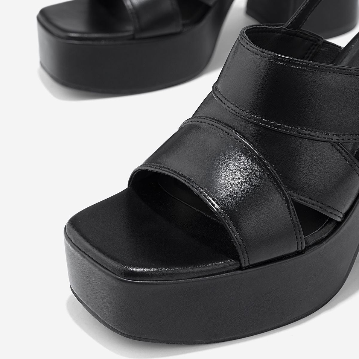 Vascara Giày Sandals Platform Quai Layer Cách Điệu - SDN 0801