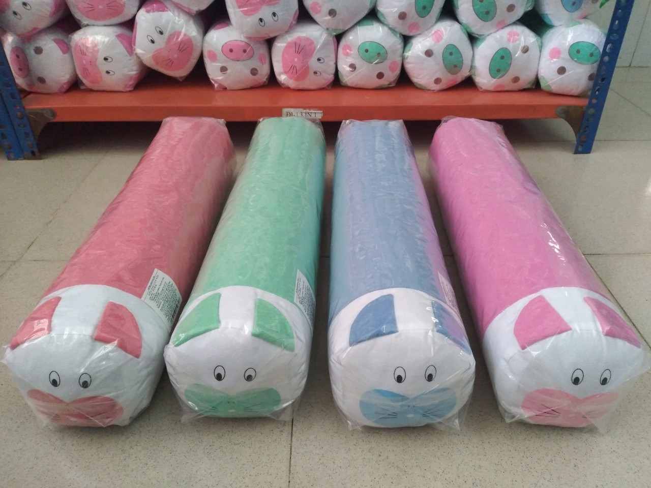 Gối Ôm Con Sâu/Heo BabyTop ( 15x56 ) ( Màu và họa tiết ngẫu nhiên )