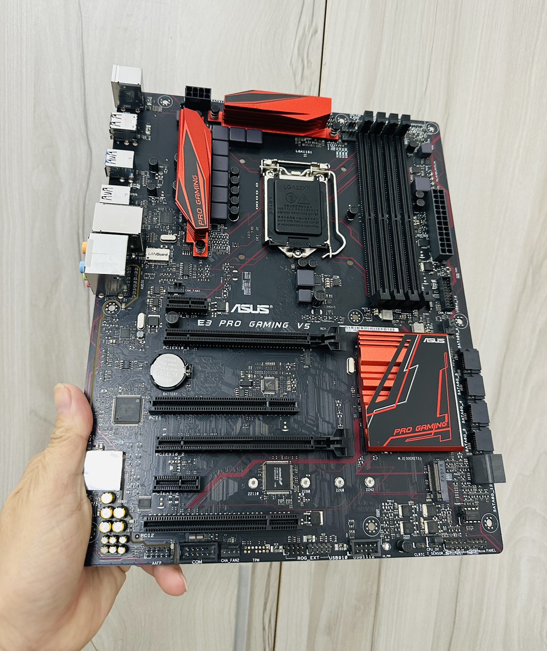 Bo Mạch Chủ (Mainboard) ASUS E3 PRO GAMING V5 (HÀNG CHÍNH HÃNG)