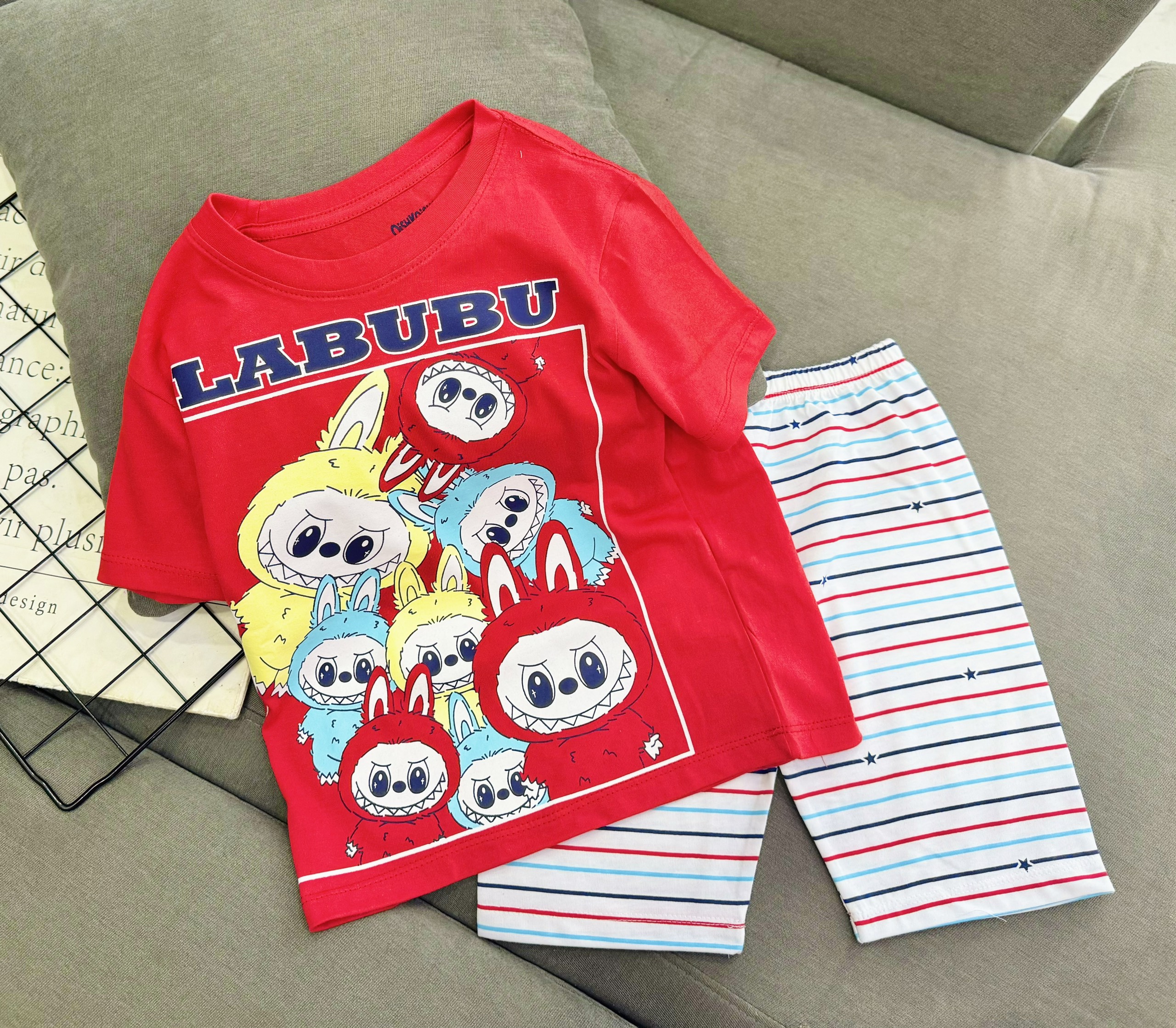 Đồ bộ ngắn tay mùa hè cho bé gái kuromi gấu dâu melody labubu size 12-40kg chất cotton mềm mịn mát