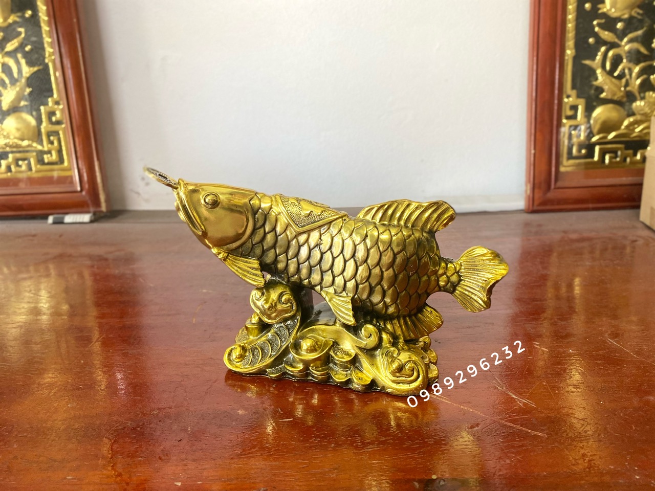 Tượng cá rồng ngậm tiền bằng đồng vàng , cá kim long