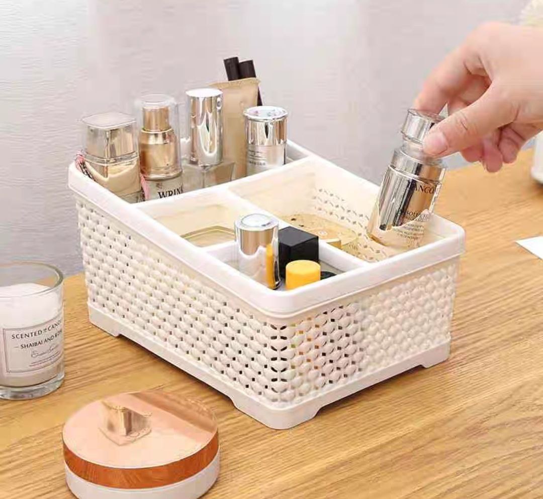 Khay Tiện Ích Đa Năng Để Bàn 4 Ngăn Đựng Mỹ Phẩm Điều Khiển Đồ Dùng Cá Nhân Văn Phòng Kiểu Dáng Hàn Quốc