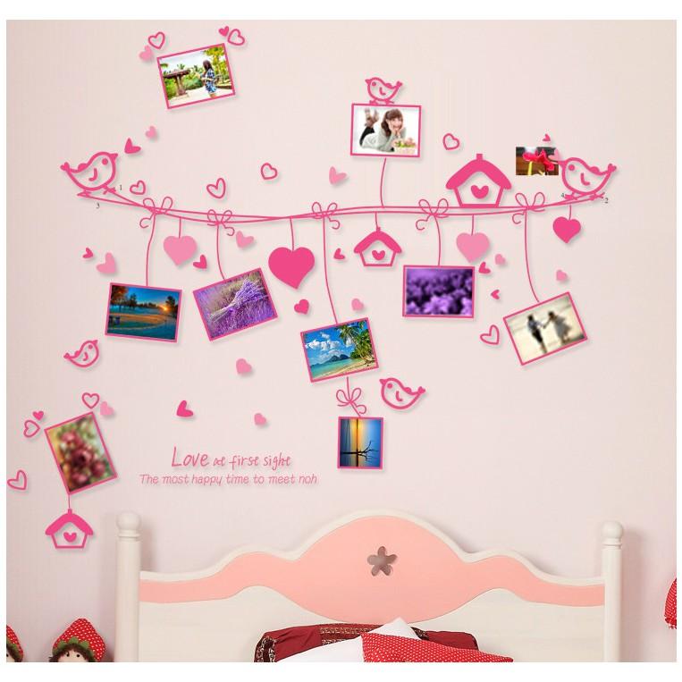 Decal trang trí khung hình và trái tim hồng