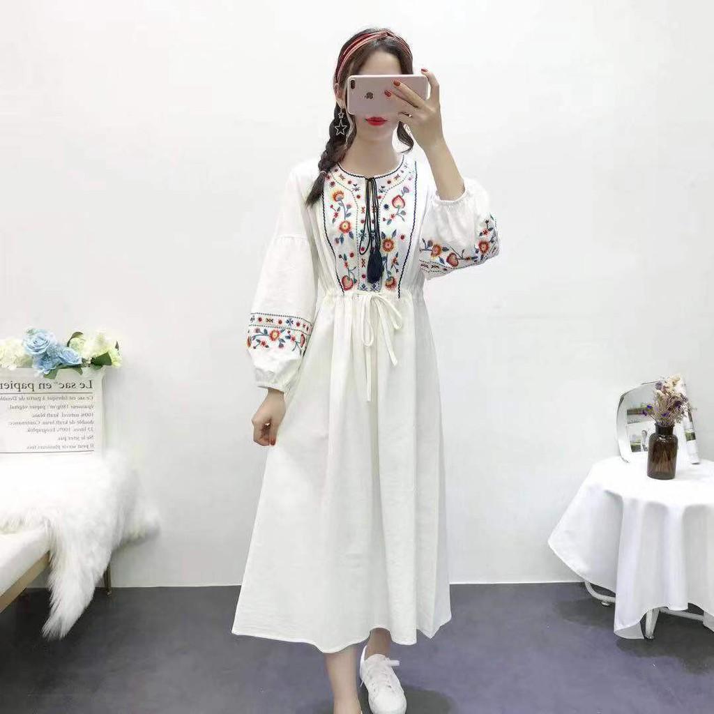 Váy Thổ Cẩm Họa Tiết Thêu