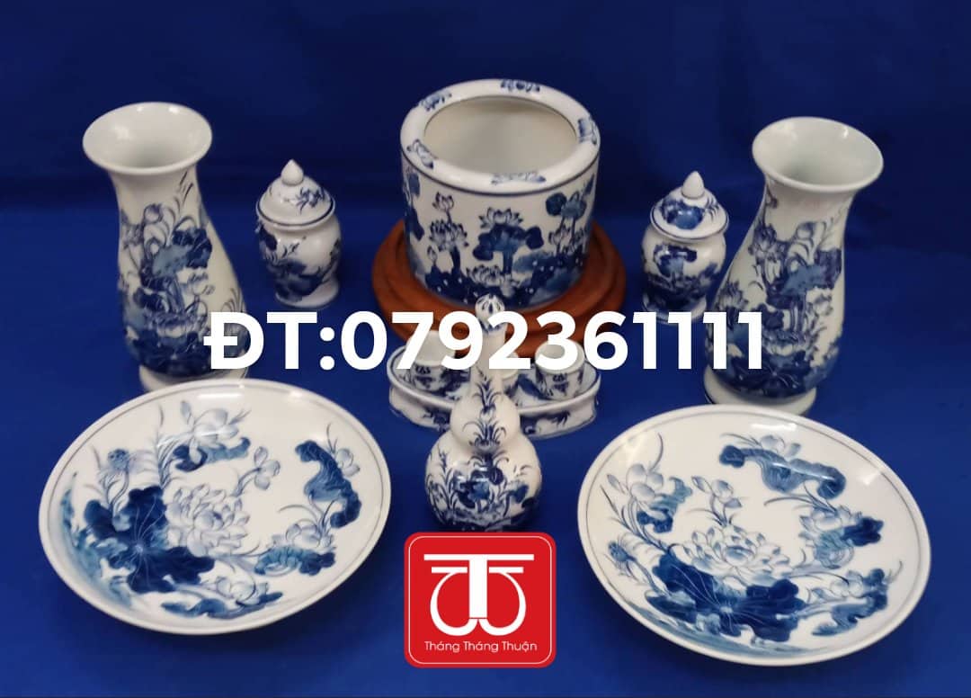 BỘ BÁT HƯƠNG VẼ SEN ĐẾ GỖ HƯƠNG
