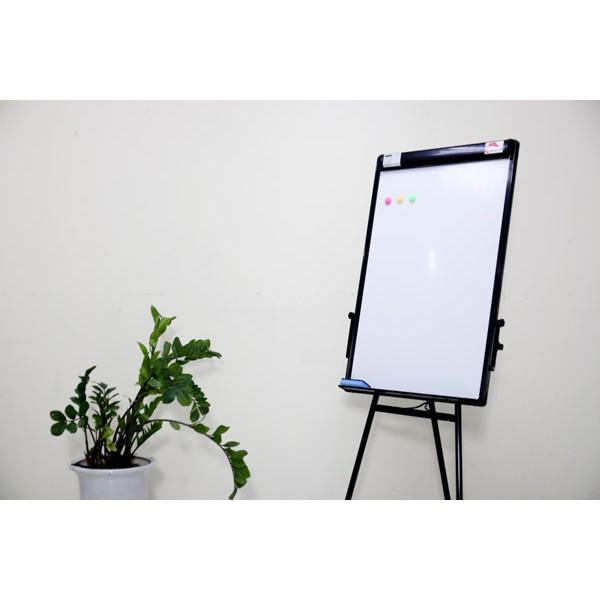 Hình ảnh Bảng Flipchart Silicon 3 chân FB33(70x100)