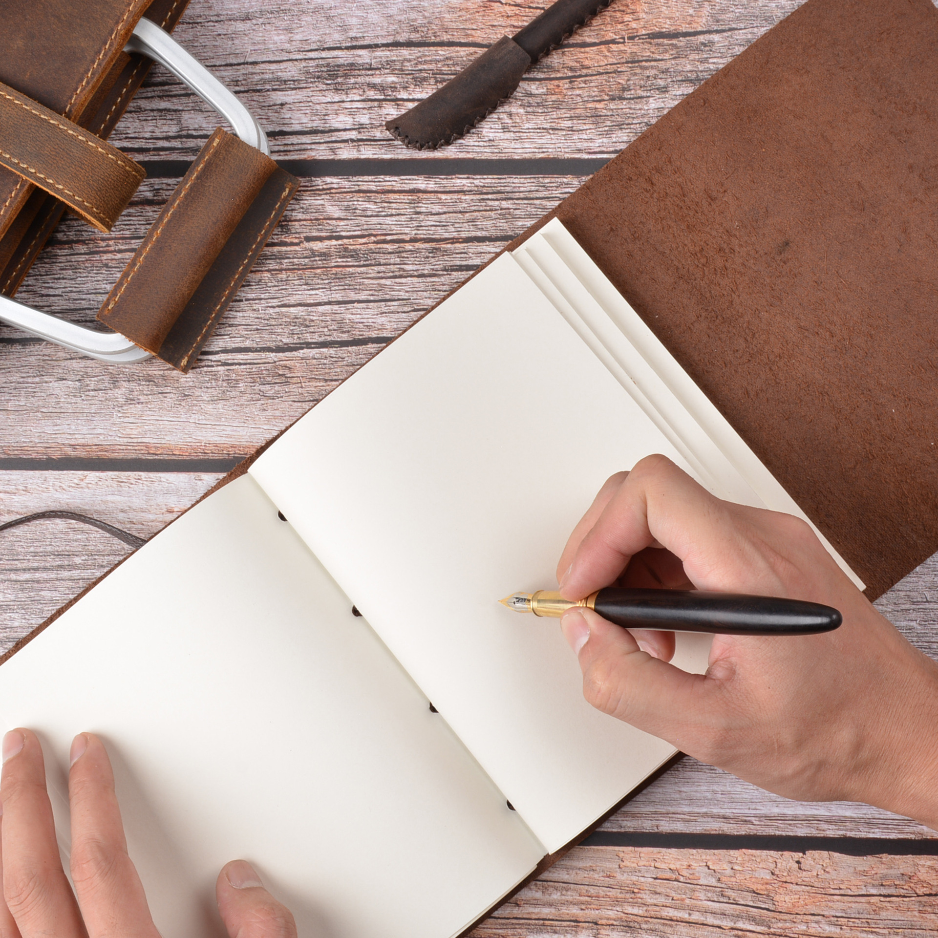 Sổ Da Bò Dây Khóa SO005 - Notebook - Sổ Vintage