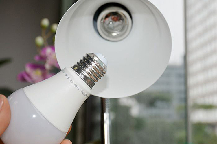 Đèn Bàn PROTEX PR001L - Bạc